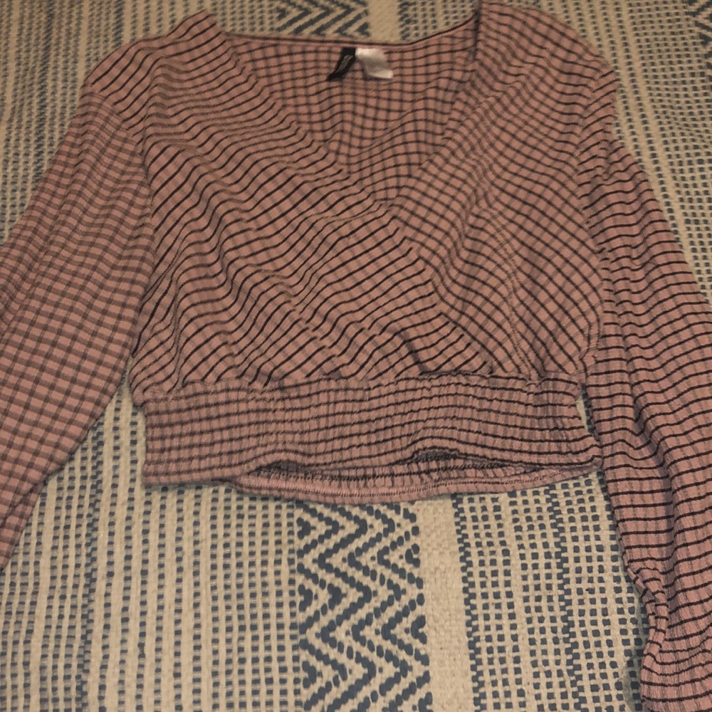Black and pink stripped long sleeve shirt